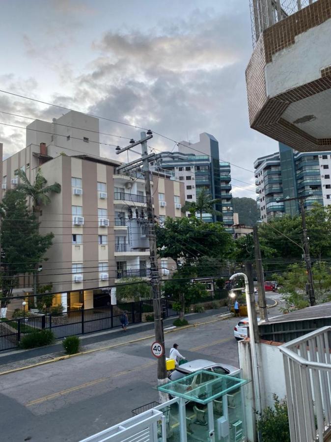 Apartamento Com Estacionamento, Wi-Fi, Ar Condicionado A 300 Metros Da Praia Da Enseada No Guaruja. Exteriér fotografie