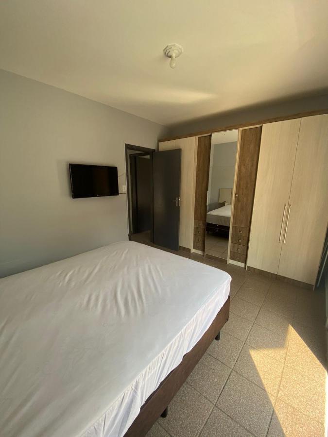 Apartamento Com Estacionamento, Wi-Fi, Ar Condicionado A 300 Metros Da Praia Da Enseada No Guaruja. Exteriér fotografie