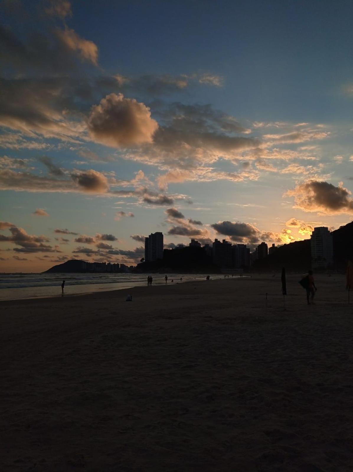 Apartamento Com Estacionamento, Wi-Fi, Ar Condicionado A 300 Metros Da Praia Da Enseada No Guaruja. Exteriér fotografie